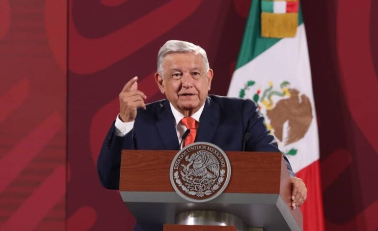 AMLO pide que partidos paguen a Netflix para que la plataforma difunda de forma gratuita el documental de Cassez.