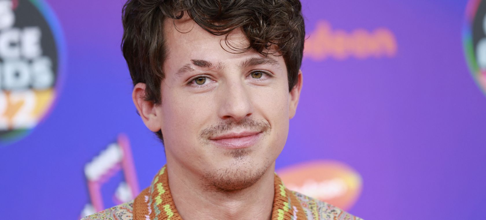 Charlie Puth lanza nueva canción ‘Smells Like Me’