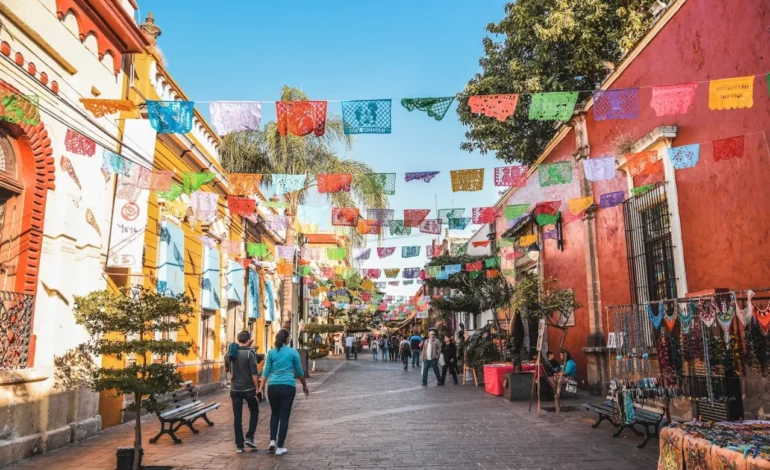 México espera la llegada alrededor de 42 millones de turistas extrengeros en 2022.