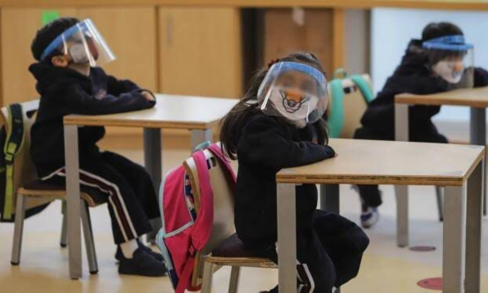 Gobierno de Puebla anuncia retomar clases presenciales en municipios cercanos al Popocatépetl