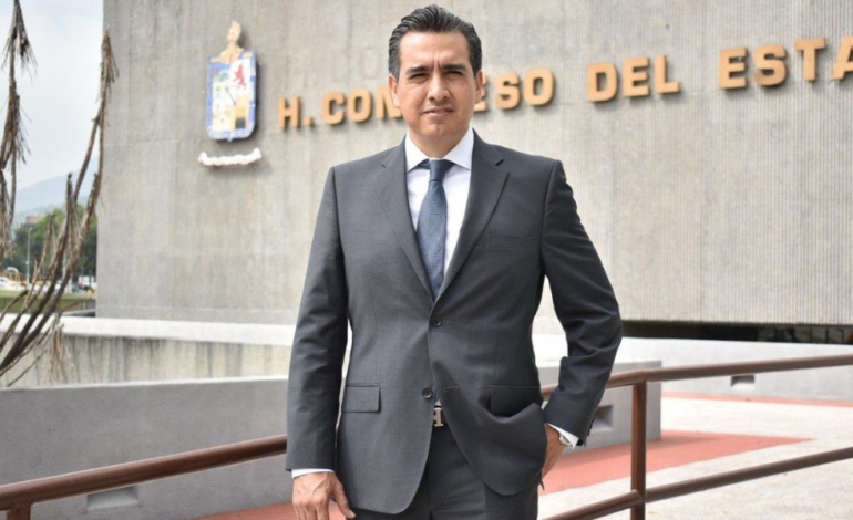 Eduardo Gaona impulsa cambios en el régimen de condominios para brindar equidad y seguridad jurídica