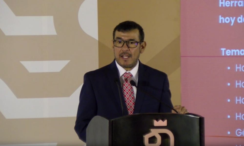 Federico Rojas invita a las mujeres de Nuevo León a brillar en el foro “El Gran Talento”