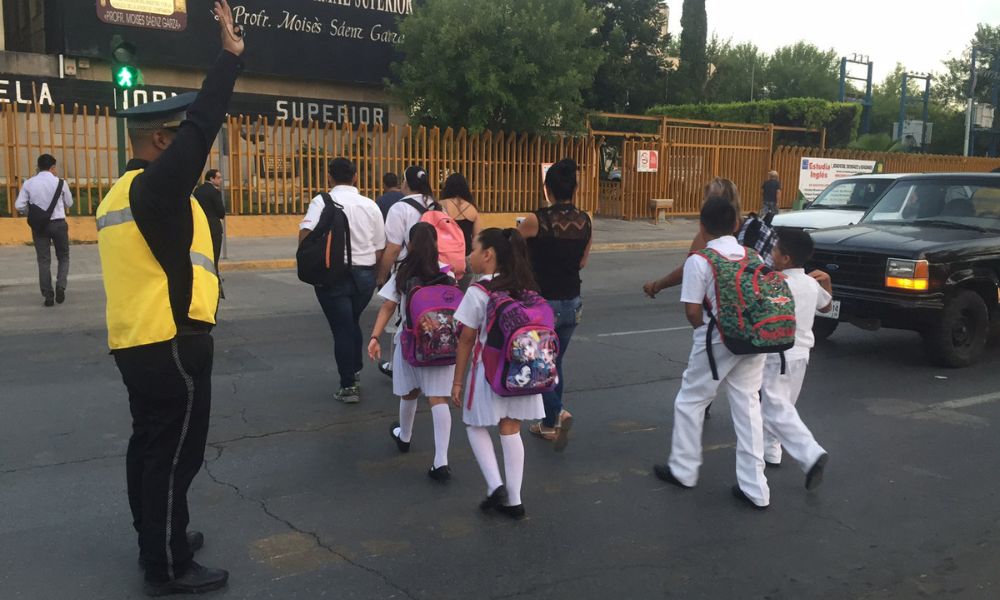 PAN propone endurecer sanciones para conductores infractores en zonas escolares de Monterrey