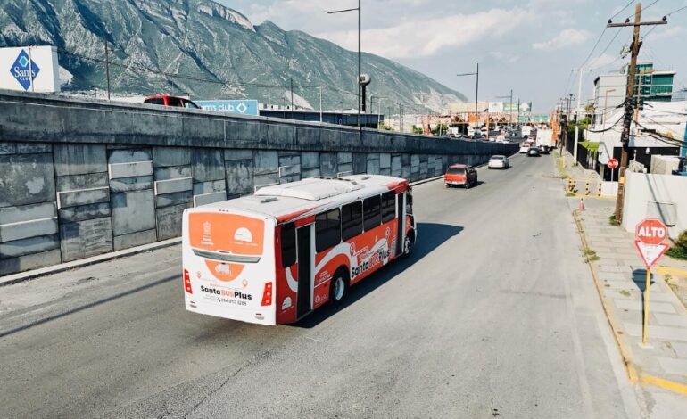 "Santa Bus": El aliado de la seguridad para los jóvenes en Santa Catarina