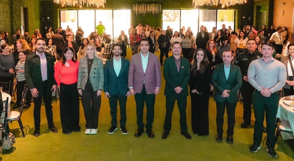 Jesús Nava reconoce a los maestros de Nuevo León por su compromiso con la educación