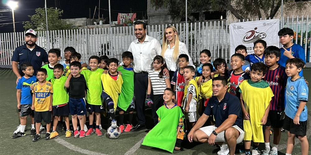 Jesús Nava entrega parque de San Humberto totalmente renovado