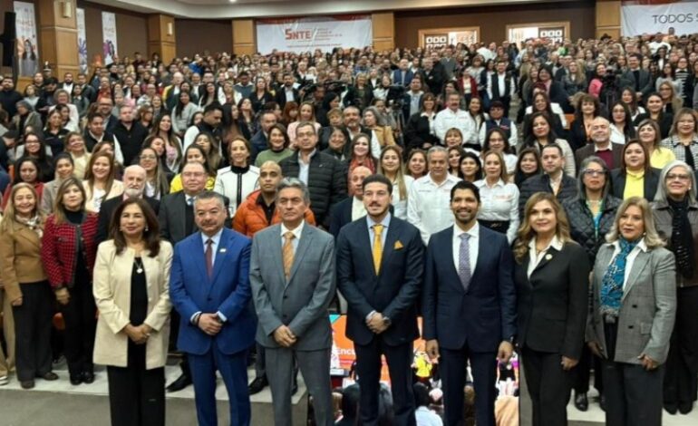 Samuel García anuncia incremento histórico del 10% para el magisterio de Nuevo León